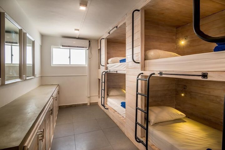 Room 7 of 17