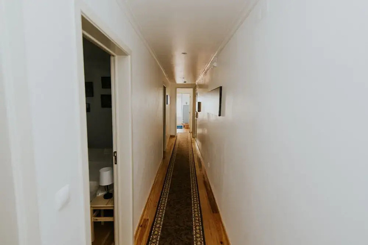 Room 13 of 22