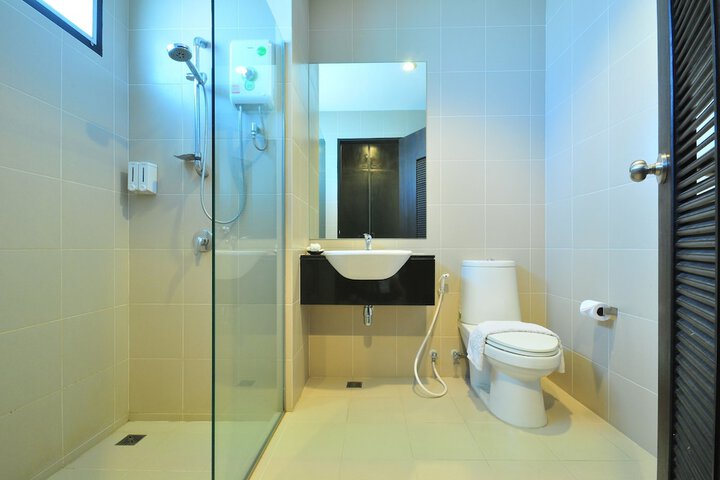 Room 25 of 43