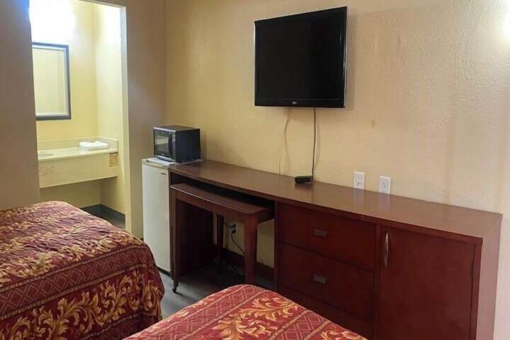 Room 12 of 39