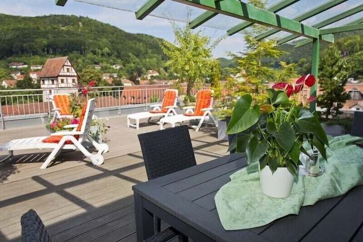 Sundeck 20 of 27