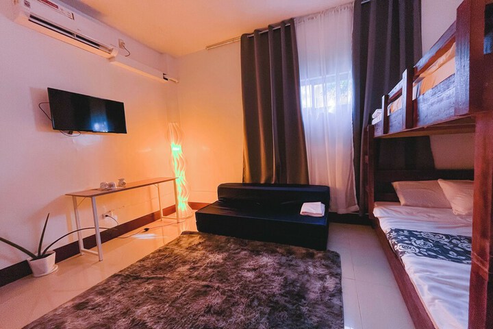 Room 17 of 58