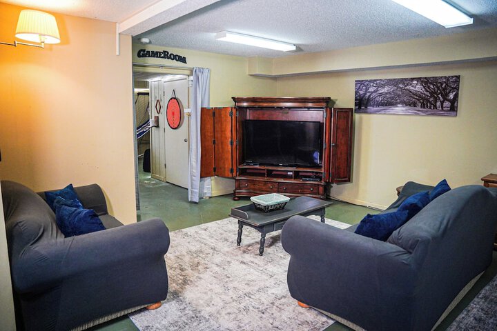 Room 31 of 232