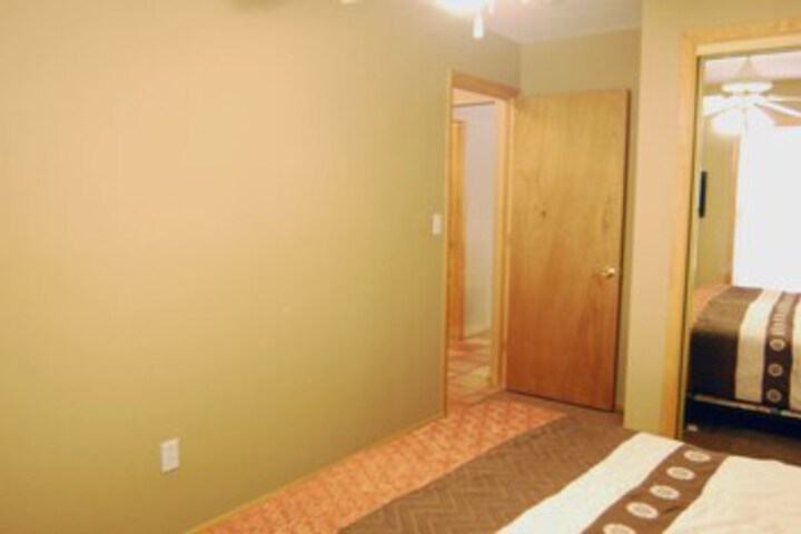 Room 25 of 31