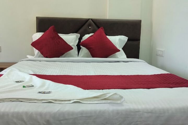 Room 3 of 15
