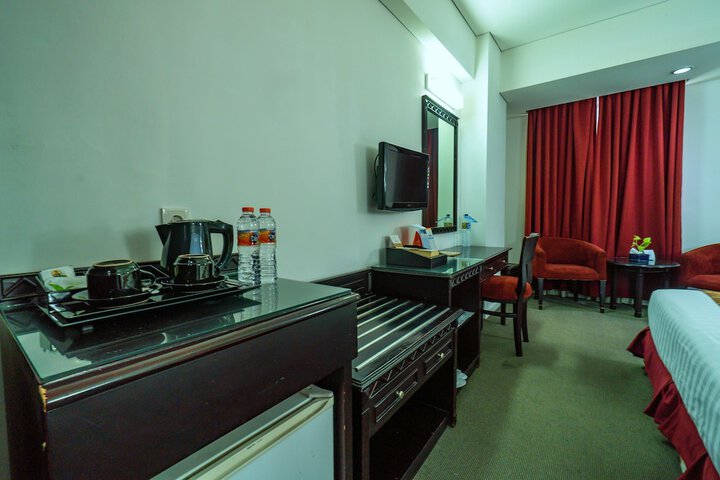 Room 7 of 43