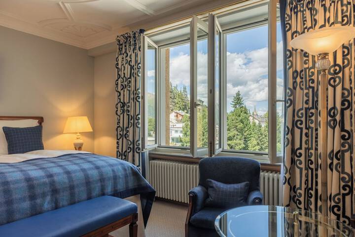 Room 108 of 208