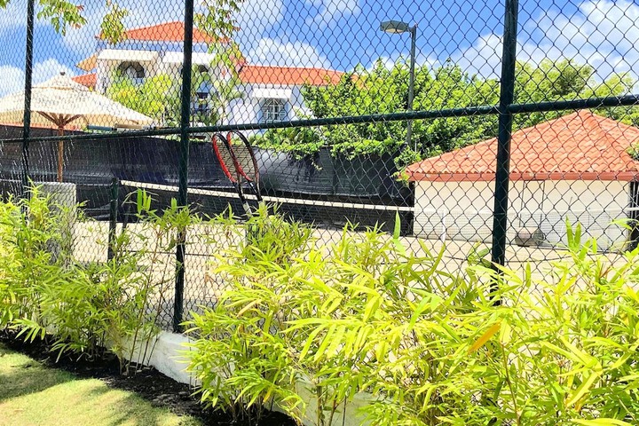 Tennis court