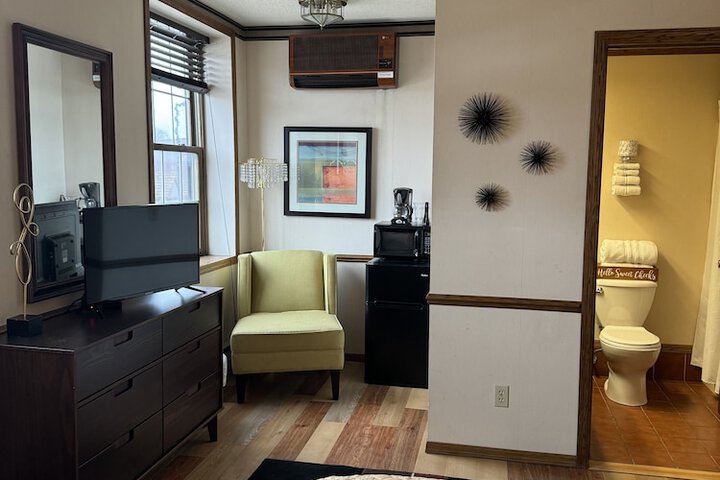 Standard | King Bed (14 of 27)