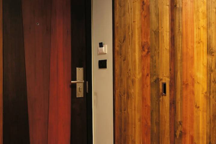 Room 9 of 60