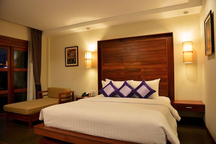 Room 10 of 130