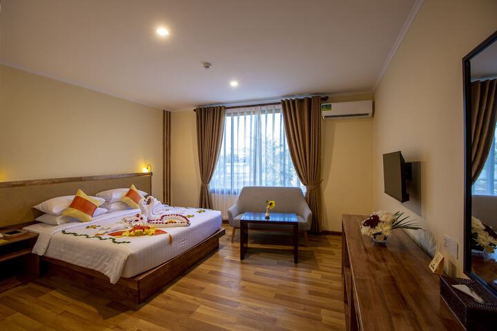 Room 6 of 24