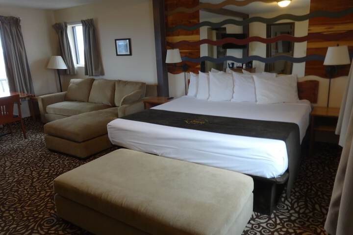 Room 14 of 33