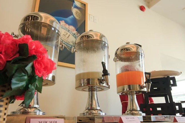 Breakfast/Coffee Service 15 of 20