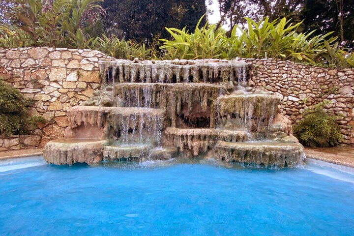Pool 57 of 97