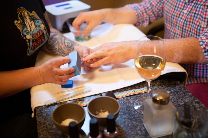 Nail salon