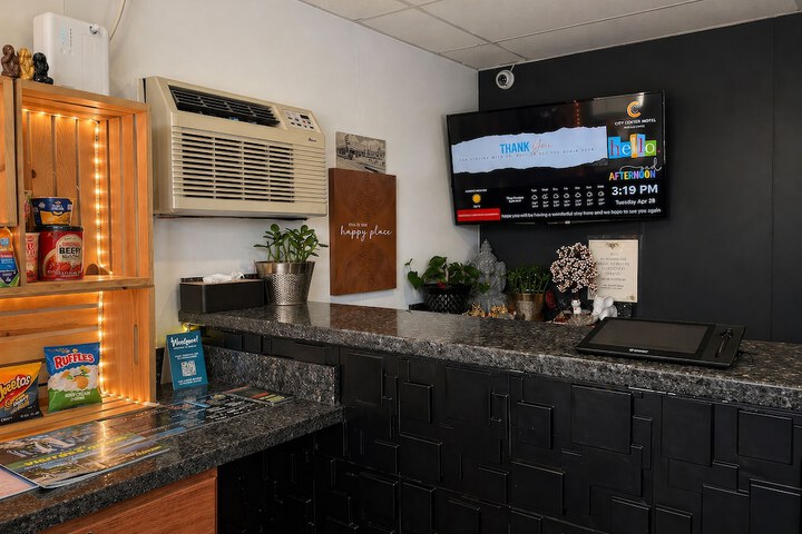 Guest Lobby