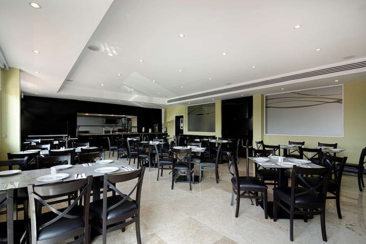 Dining Photos