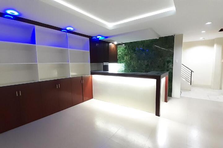 OYO 470 JRJA Hotel