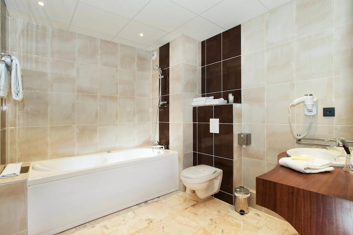 Bath Photo