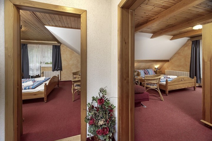 Room 11 of 149