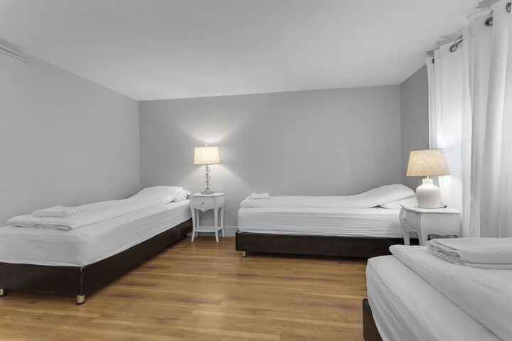 Room 36 of 44