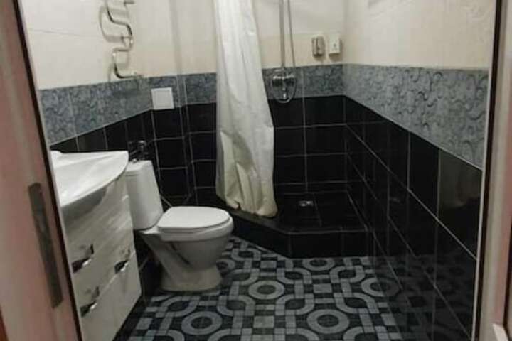 Room 12 of 46