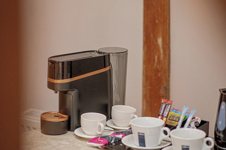 Breakfast/Coffee Service 50 of 85