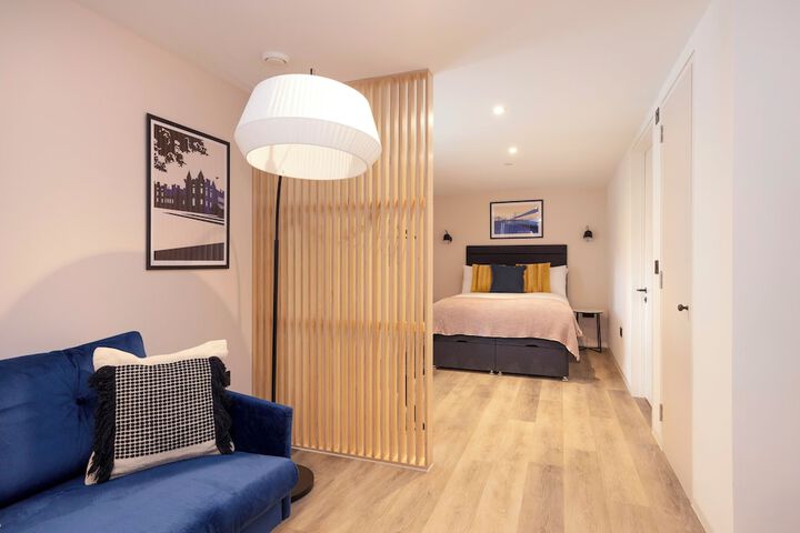 Room 36 of 60