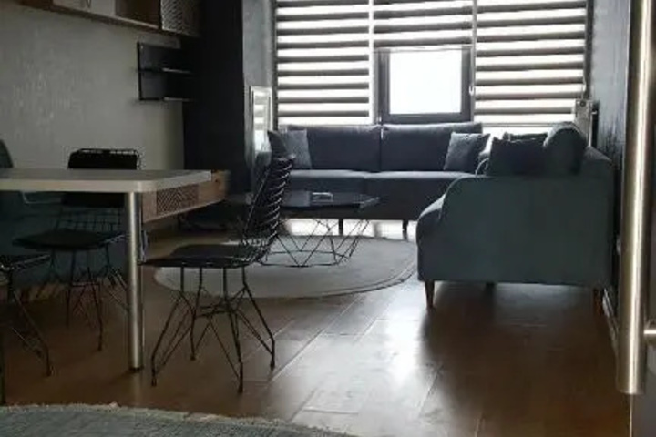 Room 2 of 4