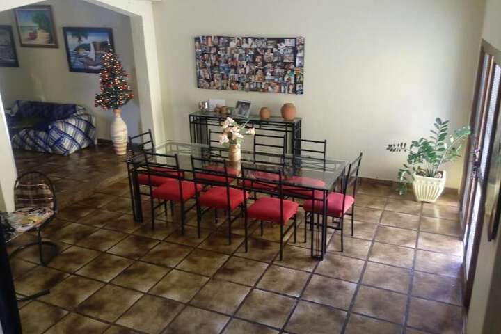 Dining 7 of 16