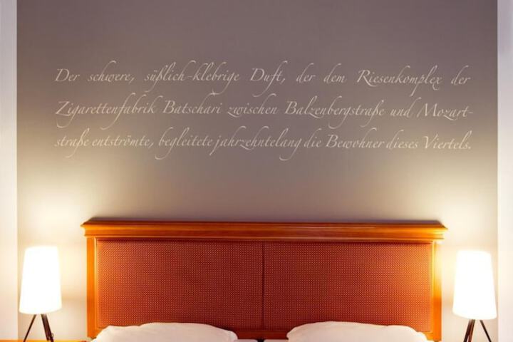 Room 17 of 79
