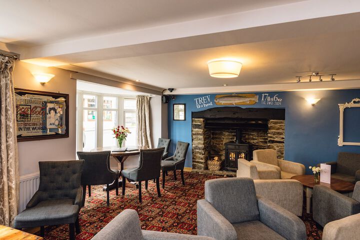 Entrance & Lobby