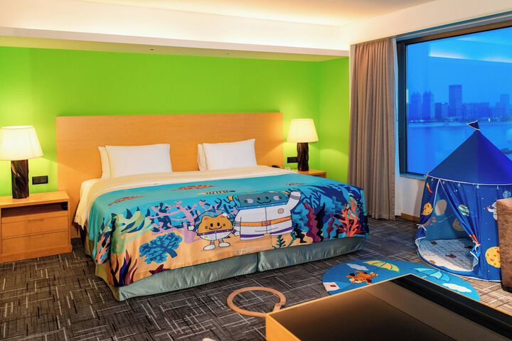 Children's theme room