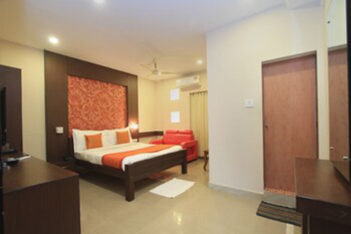 Room 18 of 21