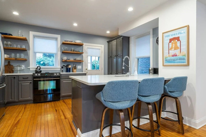 Charming Heart of Ardmore Home Sleeps 7