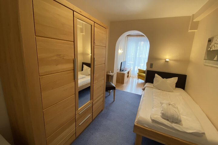 Room 20 of 45