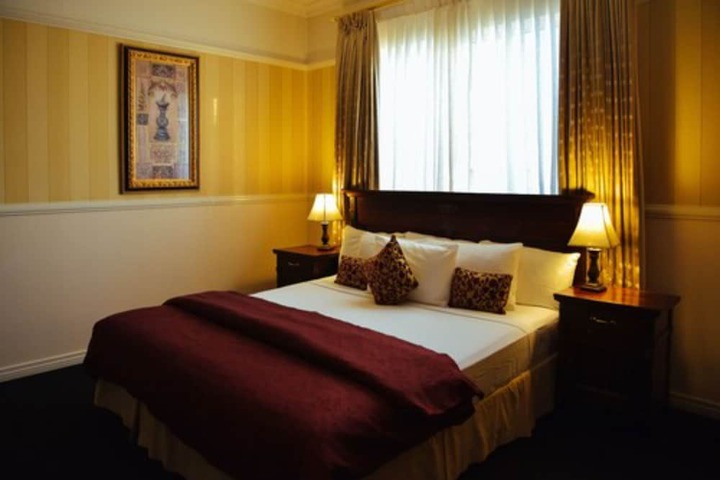 Room 15 of 37