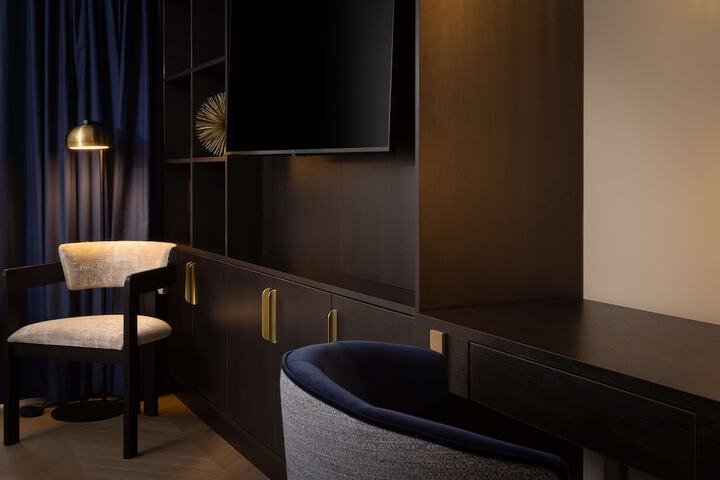 Room 41 of 182