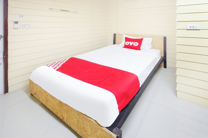 Room 19 of 37