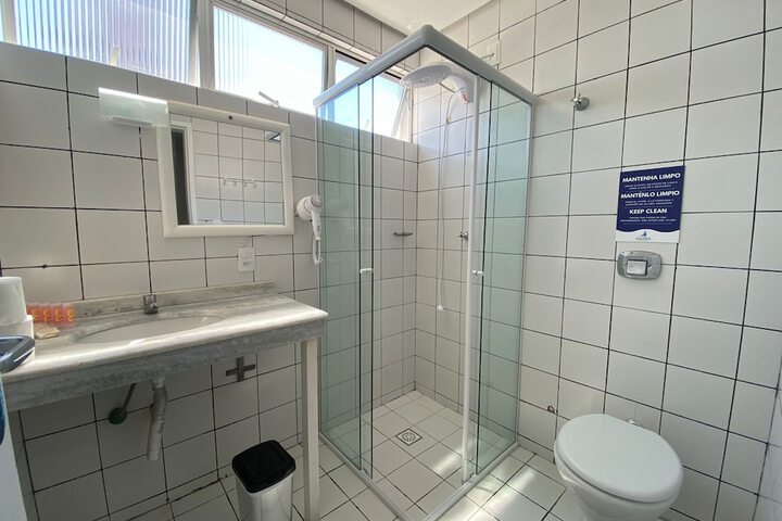 Room 82 of 102