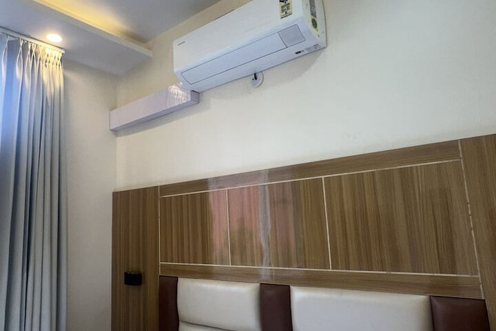 Room 5 of 44