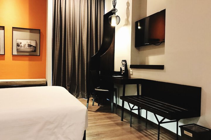 Room 9 of 119