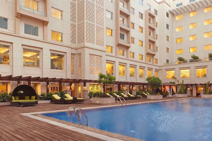 Hotel Pool