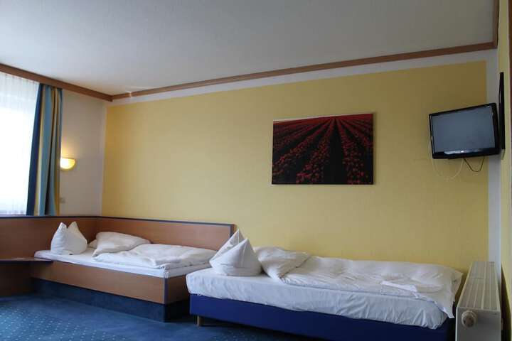 Room 20 of 34