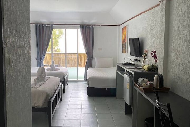 Room 43 of 83