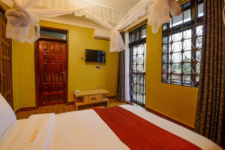 Room 10 of 41