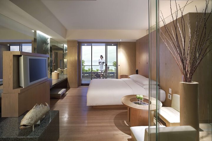 Room 15 of 69
