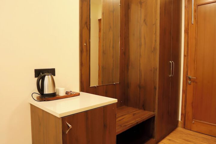 Room 21 of 46