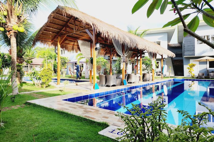 Pool 37 of 60